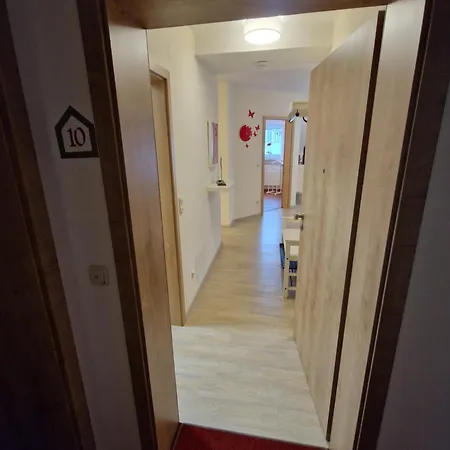 Haus Am Muehlenweg - Modern Und Lichtdurchflutet דירה באד וויריסהופן